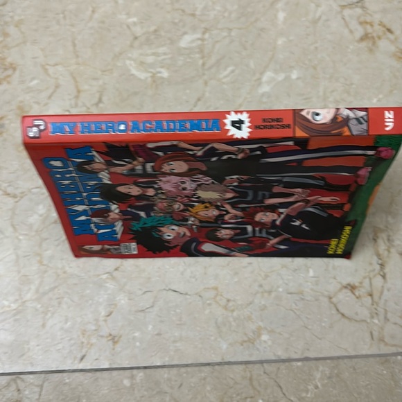 My Hero Academia:Shonen Jump Manga ed. Vol.4 By: Kohei Horikoshi. Paperback - Picture 4 of 4